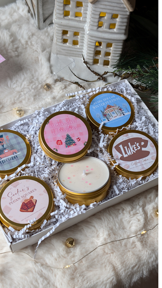 Gilmore Girls Christmas gift set, Includes 5 x 3 oz candles