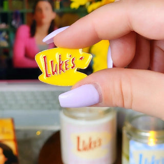 Luke's Diner Pin